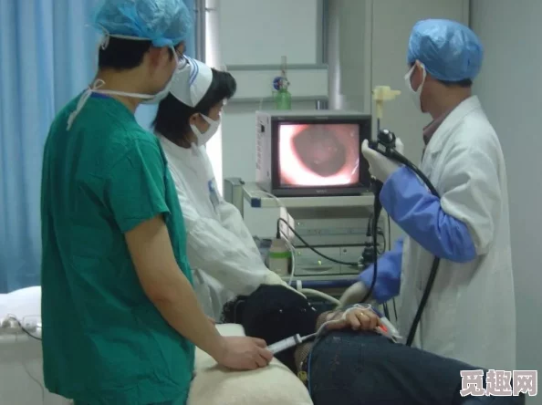 年轻的女医生hd中字在线观看：惊人发现！她竟然在手术中救下了一个濒死患者，背后故事令人感动不已！