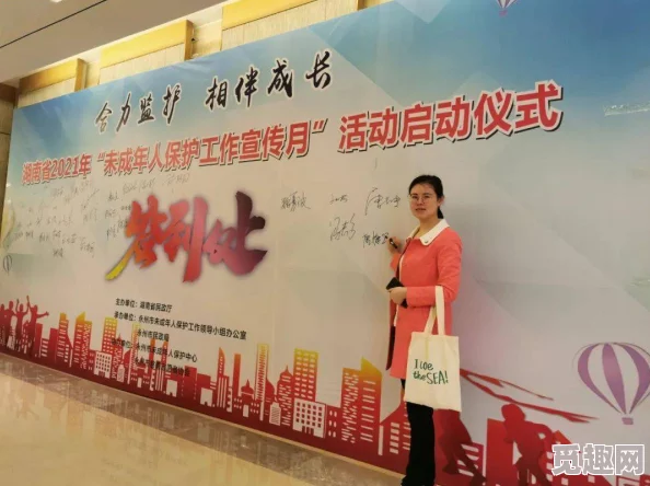 韩国毛片一级：震惊！韩国影视行业曝光大量未成年人参与拍摄，社会各界强烈反对引发热议！