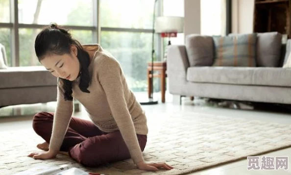 美妇跪撅起肉雪白高耸阿健,令人震惊的事件曝光,背后隐藏着不为人知的秘密! 美妇跪撅起肉雪白高耸阿健,令人震惊的事件曝光,背后隐藏着不为人知的秘密!