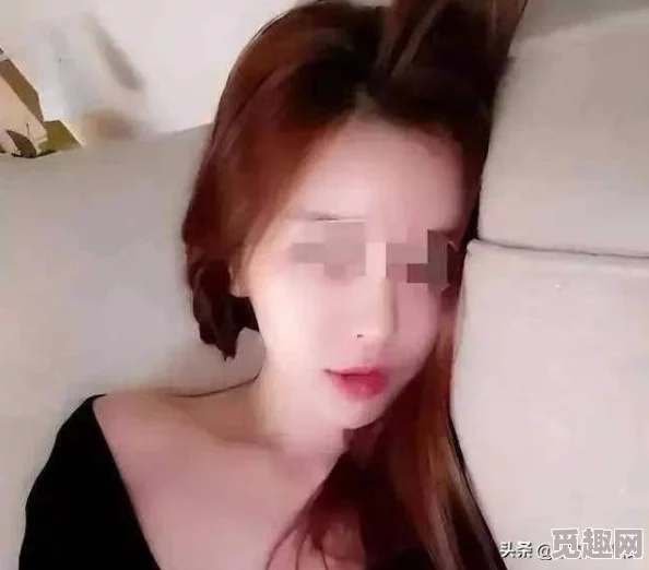 女人 精69XXXⅩXX入口！某知名女星被曝与富商开房细节曝光，网友热议不已！