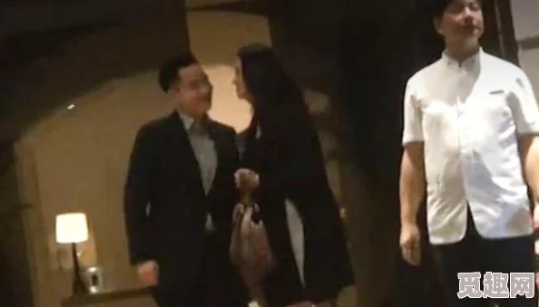 深爱激情婷婷据传曾与神秘富商深夜密会豪车接送疑似恋情曝光